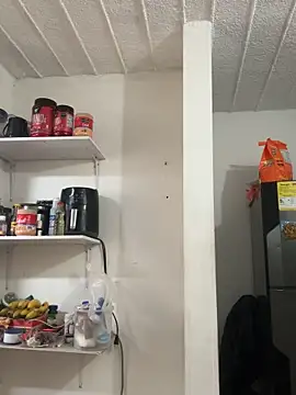 emmyjhonson07 online show from 04/14/26, 11:49