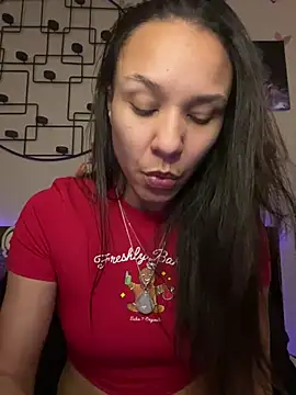 Snapshot of _Neeka_ chatting on 12/17/24, 03:39  Neeka  online show from 12/17/24, 03:39