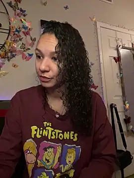 Snapshot of _Neeka_ chatting on 12/21/24, 01:10  Neeka  online show from 12/21/24, 01:10