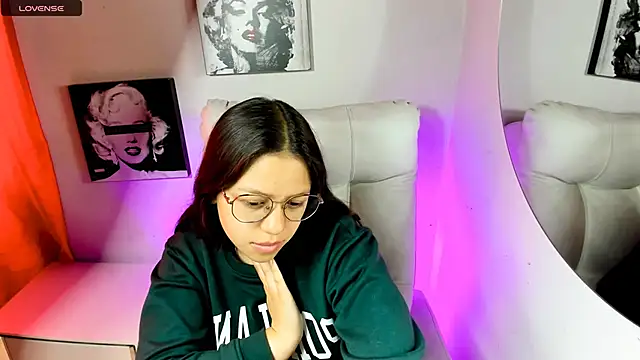 SamanthaRoldaan online show from 04/14/26, 02:56