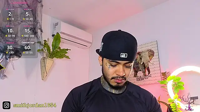 JordanSmiith  online show from 10/27/25, 08:02