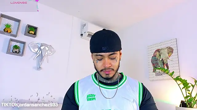 JordanSmiith  online show from 02/28/26, 09:05