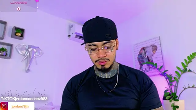 JordanSmiith  online show from 03/25/26, 08:04