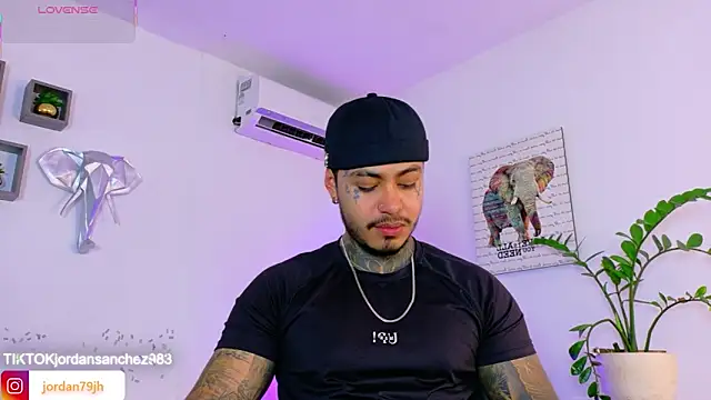 Snapshot of JordanSmiith_ chatting on 06/16/26, 09:39 JordanSmiith online show from 06/16/26, 09:39