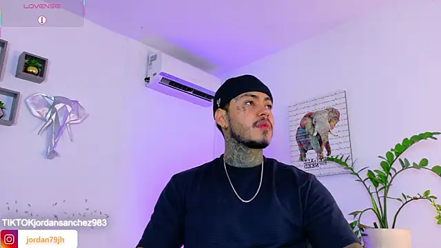 Snapshot of JordanSmiith_ chatting on 06/19/26, 10:13 JordanSmiith online show from 06/19/26, 10:13