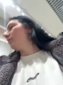 Snapshot of naughty_lucifer chatting on 03/13/25, 04:45 naughty lucifer online show from 03/13/25, 04:45