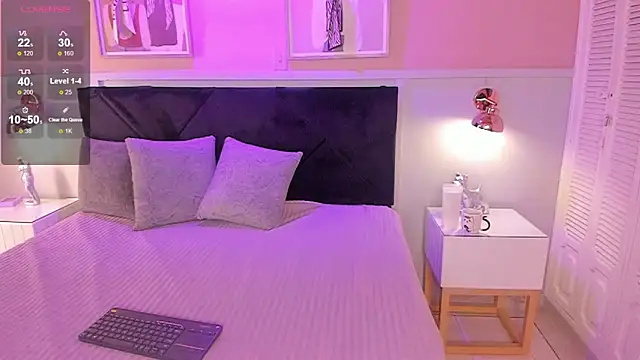 chloe watson  online show from 04/23/26, 08:00