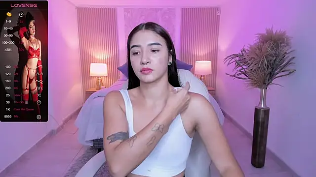 Antonella Grayy online show from 10/15/25, 10:59