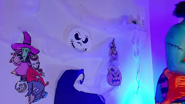 eva daemon online show from 10/31/25, 11:44