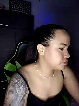 Snapshot of leila_22 chatting on 02/02/25, 07:25 leila 22 online show from 02/02/25, 07:25