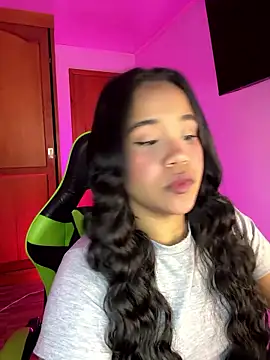 Snapshot of leila_22 chatting on 01/09/26, 06:49 leila 22 online show from 01/09/26, 06:49