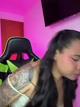 Snapshot of leila_22 chatting on 02/28/26, 07:53 leila 22 online show from 02/28/26, 07:53