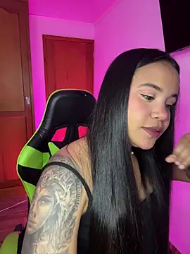 Snapshot of leila_22 chatting on 03/08/26, 07:12 leila 22 online show from 03/08/26, 07:12