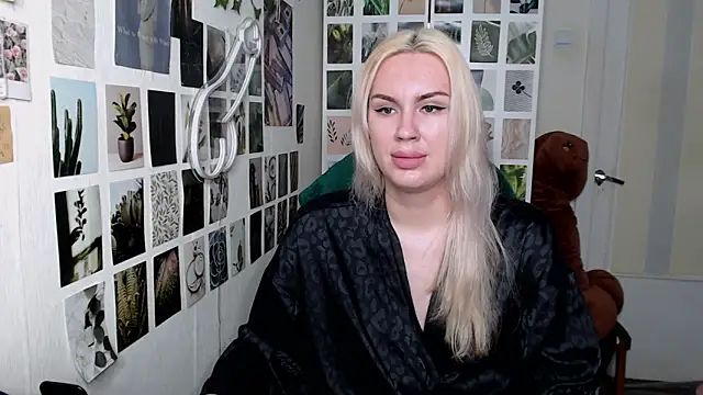 CapriScorpion online show from 10/22/25, 12:16