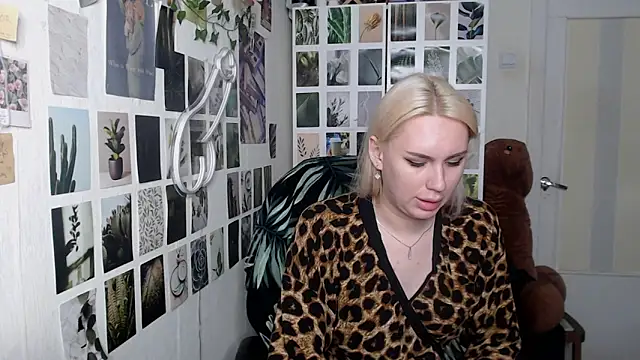 CapriScorpion online show from 11/19/25, 08:25