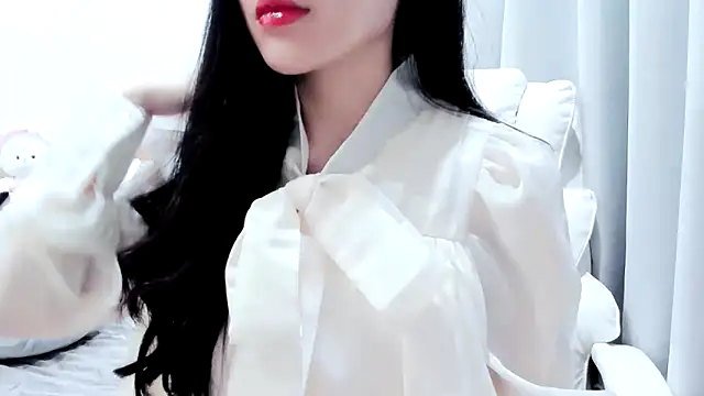 Lita-Julia online show from 11/02/25, 05:15