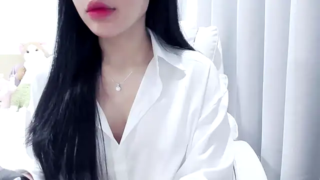 Lita-Julia online show from 12/02/25, 08:41