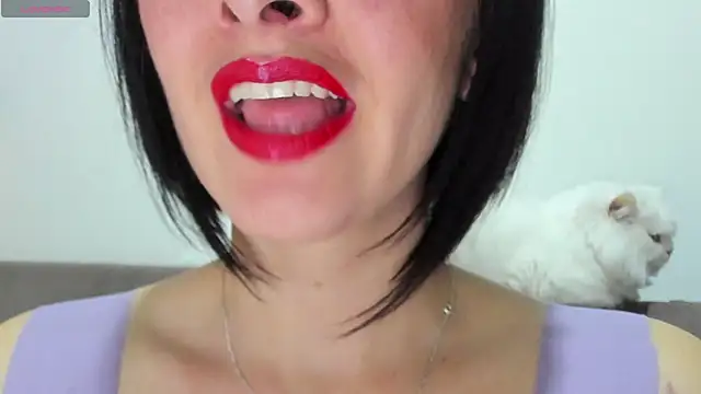 queen fetish online show from 02/25/25, 10:18