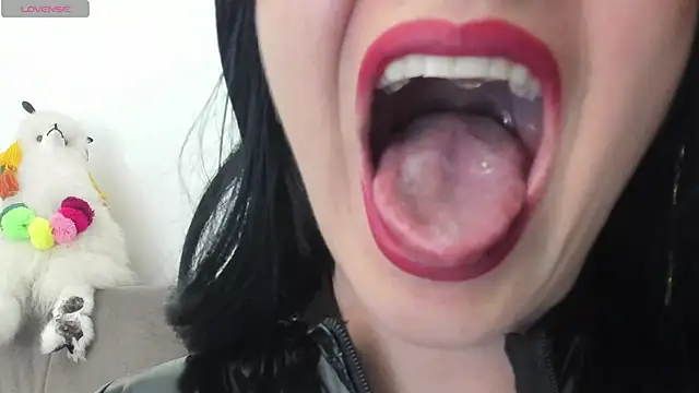 queen fetish online show from 03/10/25, 11:38