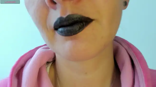 queen fetish online show from 04/23/26, 02:30