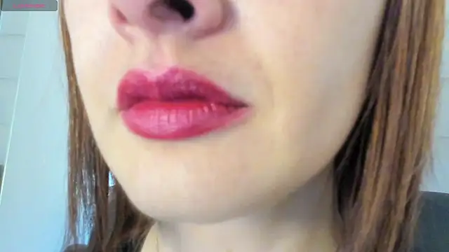 Snapshot of queen_fetish chatting on 05/07/26, 03:28 queen fetish online show from 05/07/26, 03:28