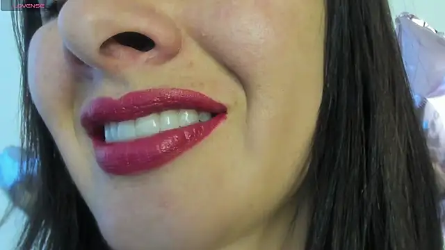 Snapshot of queen_fetish chatting on 05/28/26, 06:49 queen fetish online show from 05/28/26, 06:49