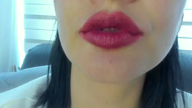 Snapshot of queen_fetish chatting on 07/22/26, 07:49 queen fetish online show from 07/22/26, 07:49