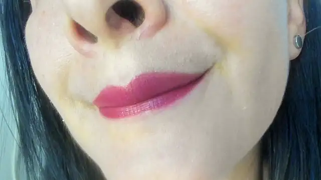 Snapshot of queen_fetish chatting on 07/23/26, 10:29 queen fetish online show from 07/23/26, 10:29