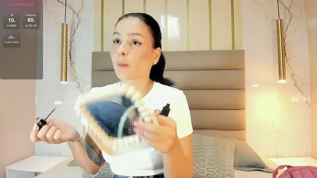 AnneDixie online show from 09/14/25, 03:05