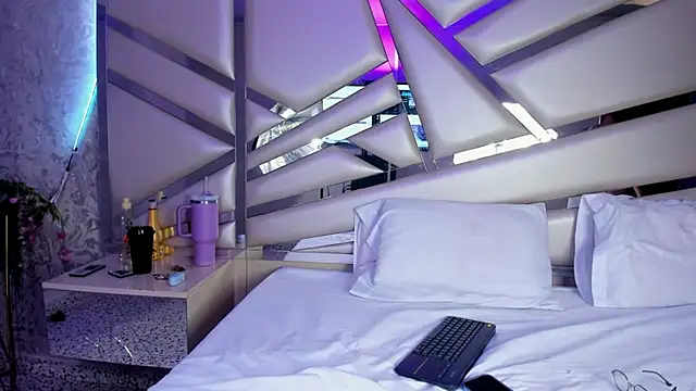 Miia002 online show from 03/20/25, 08:40