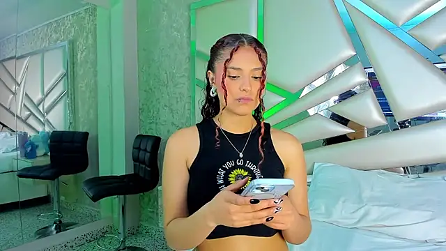 Miia002 online show from 11/25/25, 04:01