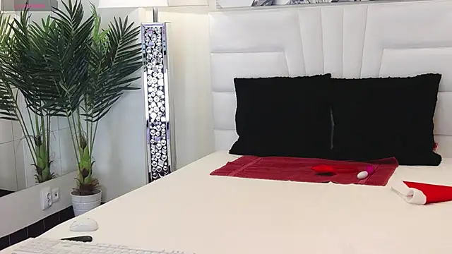 BarbieeAnn online show from 12/20/24, 05:14