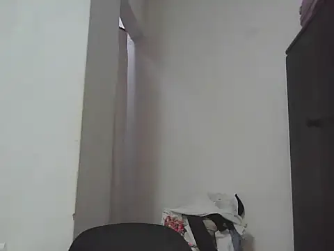 Sexxybella27 online show from 11/05/25, 08:09