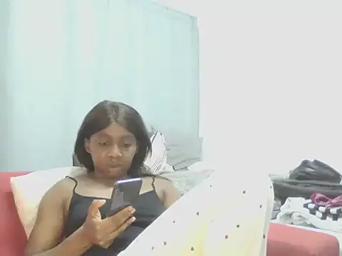 Snapshot of Sexxybella27 chatting on 05/30/26, 07:44 Sexxybella27 online show from 05/30/26, 07:44