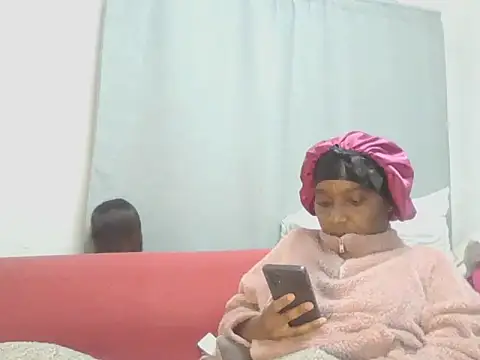 Snapshot of Sexxybella27 chatting on 07/28/26, 08:52 Sexxybella27 online show from 07/28/26, 08:52