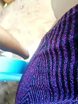 Snapshot of Naughtyy_xx chatting on 09/19/25, 01:12 Naughtyy xx online show from 09/19/25, 01:12