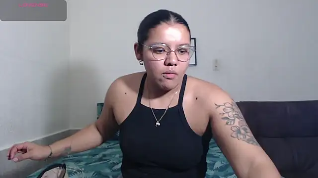 Snapshot of agata_22 chatting on 04/30/26, 12:06 agata 22 online show from 04/30/26, 12:06