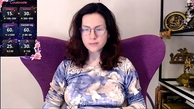 Snapshot of vaders_daughter chatting on 05/19/26, 07:20 vaders daughter online show from 05/19/26, 07:20