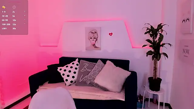 Snapshot of Kim_ev chatting on 02/08/25, 11:12 Kim ev online show from 02/08/25, 11:12