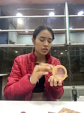 Snapshot of Kim_ev chatting on 10/07/25, 02:53 Kim ev online show from 10/07/25, 02:53