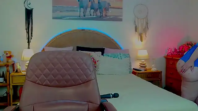 EllenGrace online show from 07/29/26, 08:12