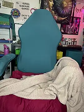 TrenaAnne online show from 03/14/25, 04:32