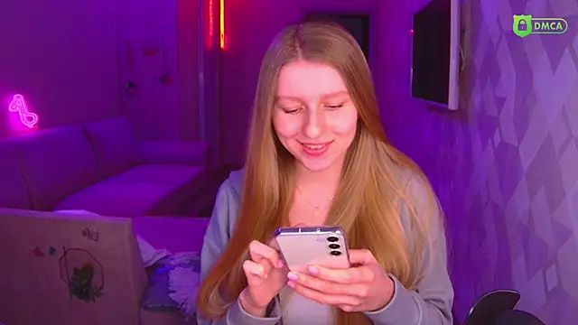 Snapshot of AmaliaQueen chatting on 01/18/25, 02:44 AmaliaQueen online show from 01/18/25, 02:44