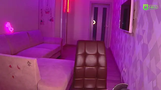 Snapshot of AmaliaQueen chatting on 10/24/25, 03:08 AmaliaQueen online show from 10/24/25, 03:08