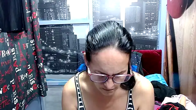 Snapshot of Nastylatinaxxx chatting on 12/31/24, 10:58 Nastylatinaxxx online show from 12/31/24, 10:58