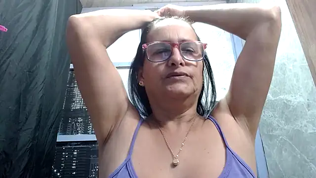 Snapshot of Nastylatinaxxx chatting on 09/22/25, 11:45 Nastylatinaxxx online show from 09/22/25, 11:45