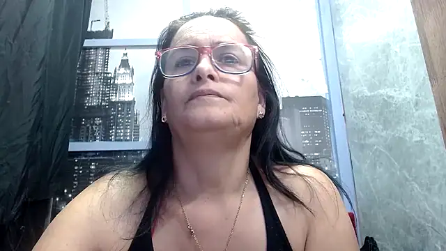 Snapshot of Nastylatinaxxx chatting on 10/02/25, 12:34 Nastylatinaxxx online show from 10/02/25, 12:34