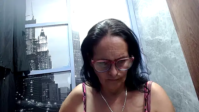 Snapshot of Nastylatinaxxx chatting on 05/05/26, 11:24 Nastylatinaxxx online show from 05/05/26, 11:24