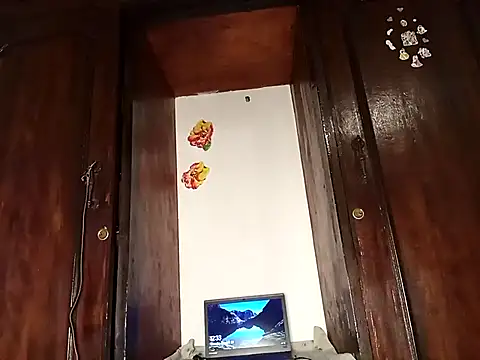 The-Peach-Flexer online show from 10/29/25, 09:38