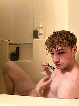 Snapshot of CreamyAustin chatting on 09/16/25, 12:55 CreamyAustin online show from 09/16/25, 12:55